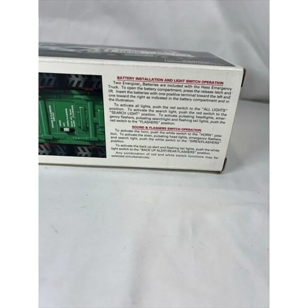 Vintage 1996 Hess Truck Emergency Vehicle‎ In Original Box